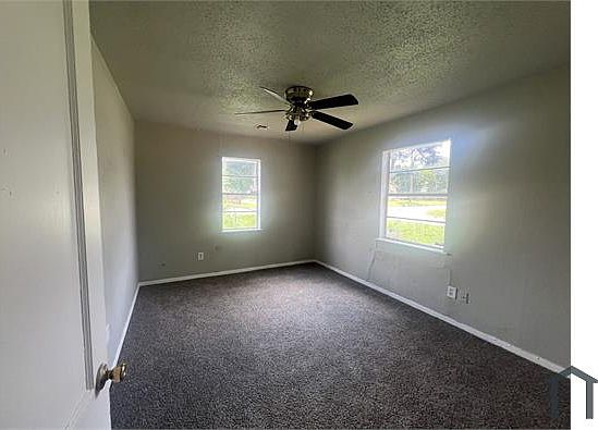 4th image of 2301 SW 49th St