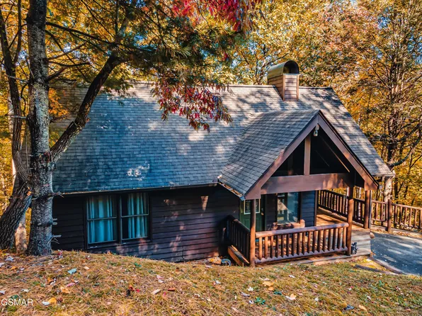 4328 Parkside Village Dr, Sevierville, TN 37862