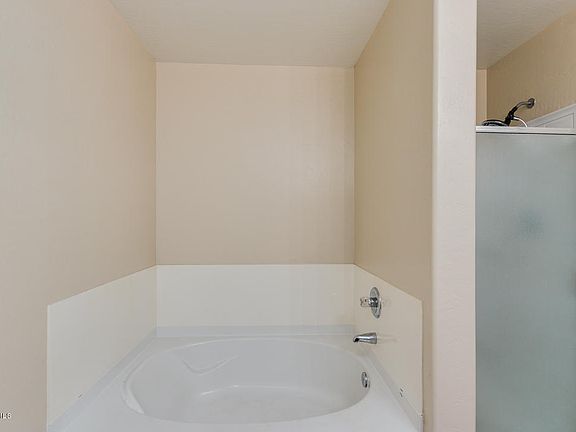 4th image of 22261 S 211th Pl