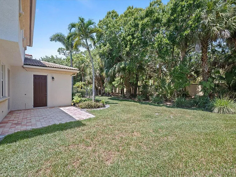 455 Pumpkin Dr — Photo 26