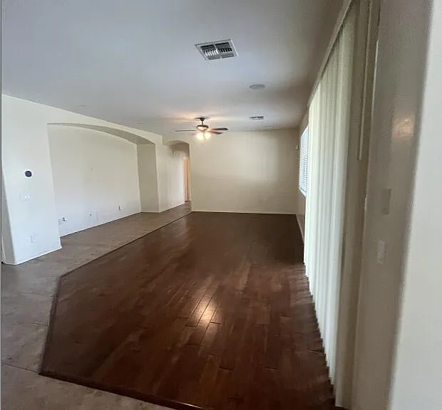 576 E Julian Dr — Photo 16