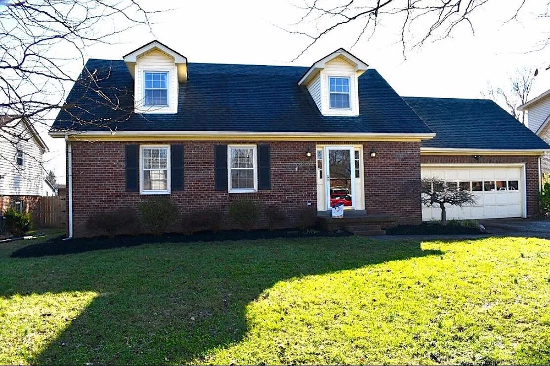 3832 Merridew Way photo 1