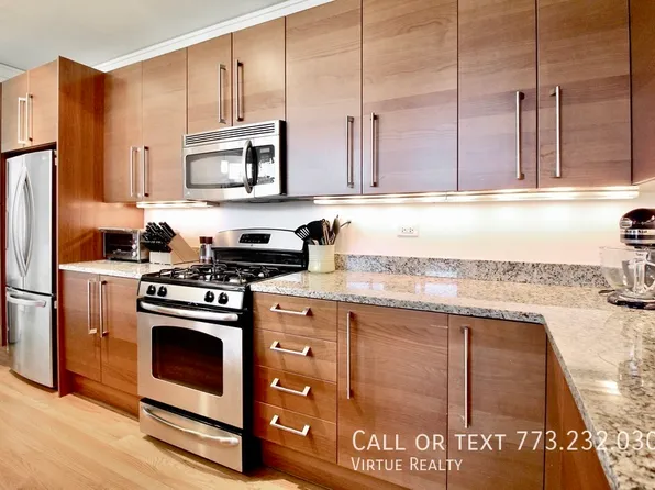 1570 Elmwood Ave Unit 706, Evanston, IL 60201