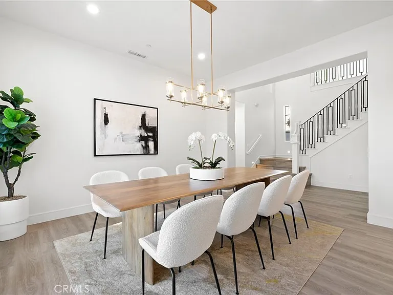 5704 Lyon Ct — Photo 5