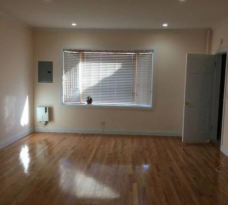 1st image of 7813 69th Ave #1