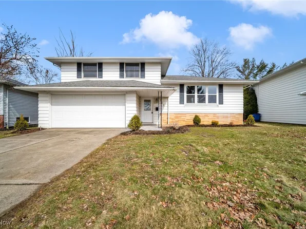 229 Shore Dr, Eastlake, OH 44095