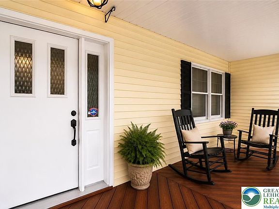 3rd image of 111 Brewster Way