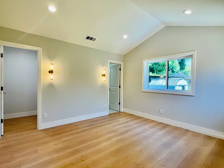 1334 Madera Ave — Photo 11