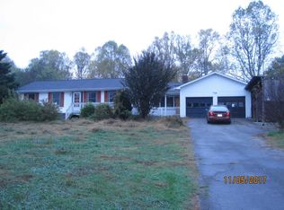 112 Hill Top Ln, Corryton, TN 37721