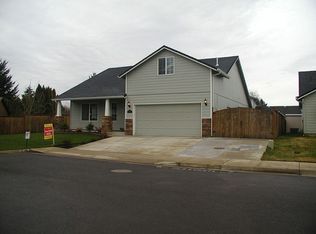 906 65th Pl, Springfield, OR 97478