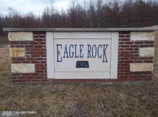 132 Kenoza Dr, Hazleton, PA 18202