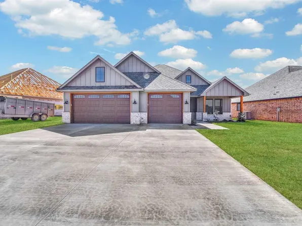 4013 NE Shenandoah Dr, Lawton, OK 73507