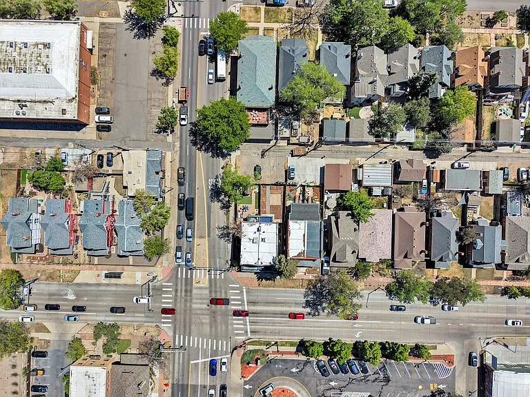 302 S Lincoln St — Photo 35