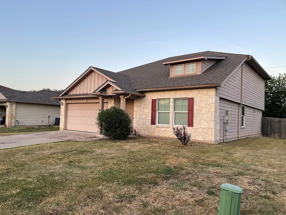 200 Adriana Ln