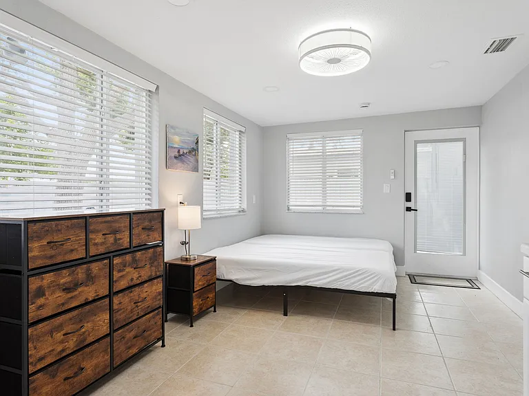 4519 Venetian Blvd NE #1 — Photo 9