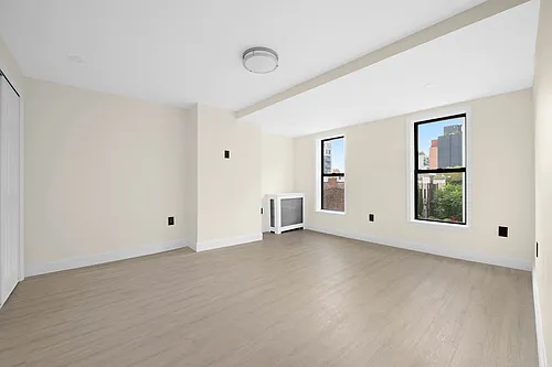358 Dean St Photo 1