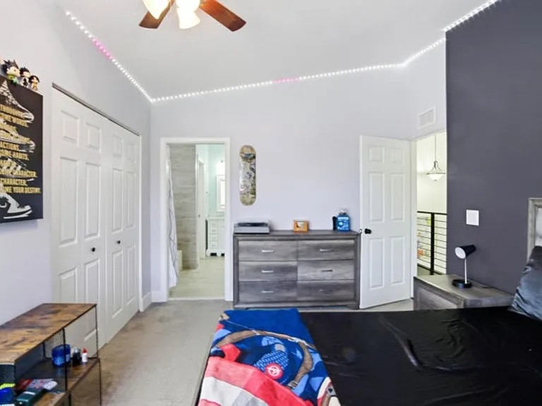 101 Mill Pond Ln — Photo 14
