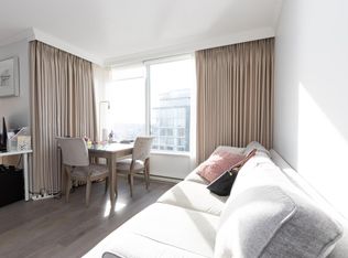 33 Smithe St #2605, Vancouver, BC V6B 0B5