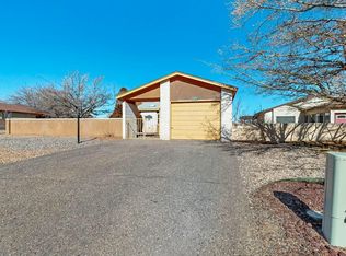 2665 Maricopa Dr SE, Rio Rancho, NM 87124