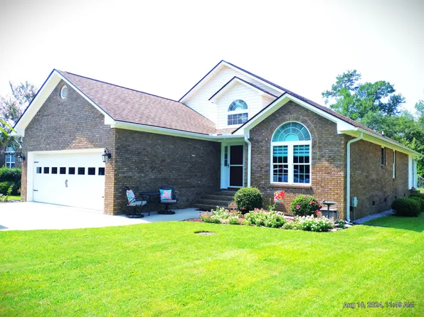87 Ridge Lake Dr, Manning, SC 29102