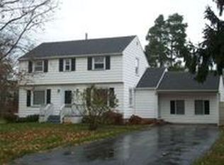 608 Latta Rd, Rochester, NY 14612