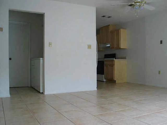 3603 SW 31st Dr #2 — Photo 9