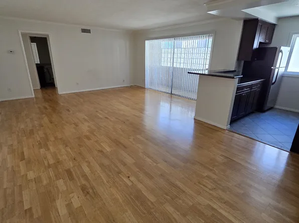 423 S Holt Ave APT 304, Los Angeles, CA 90048