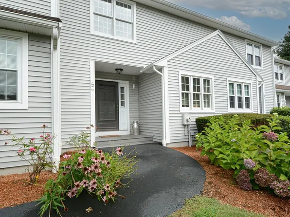 5 Godfrey Ln, Milford, MA 01757
