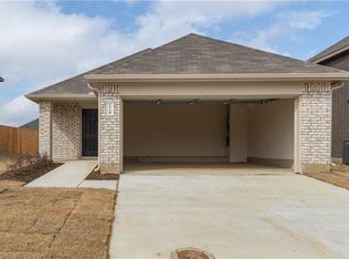1710 Oriole St, Ennis, TX 75119