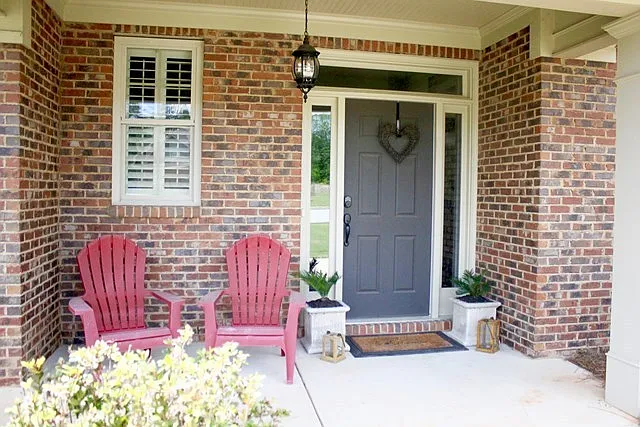 The Perfect 4BR Home with Bonus Space & Community Pool — Photo 2