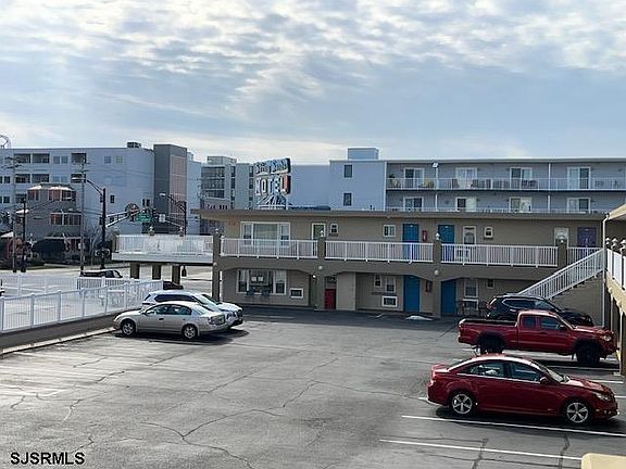 2nd image of 840 Ocean Ave #41
