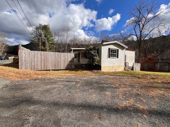 79 Berkshire Trl, Cummington, MA 01026