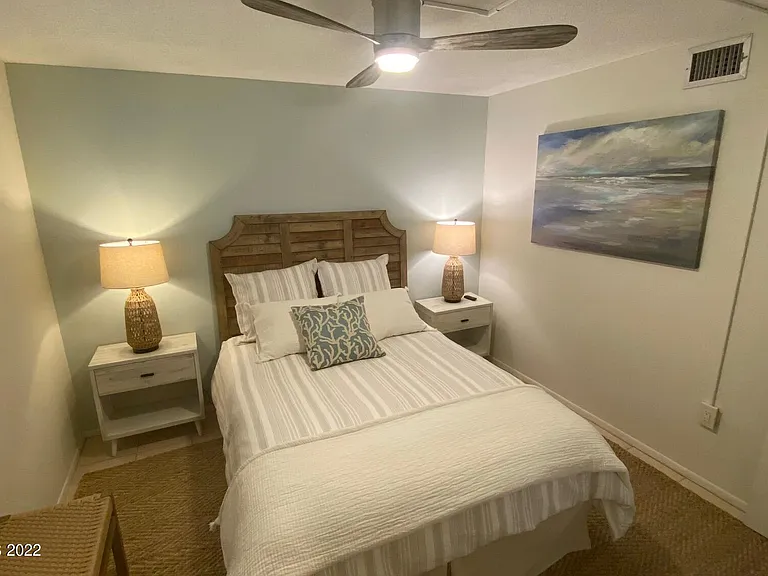 5050 Ocean Beach Blvd #104 — Photo 7