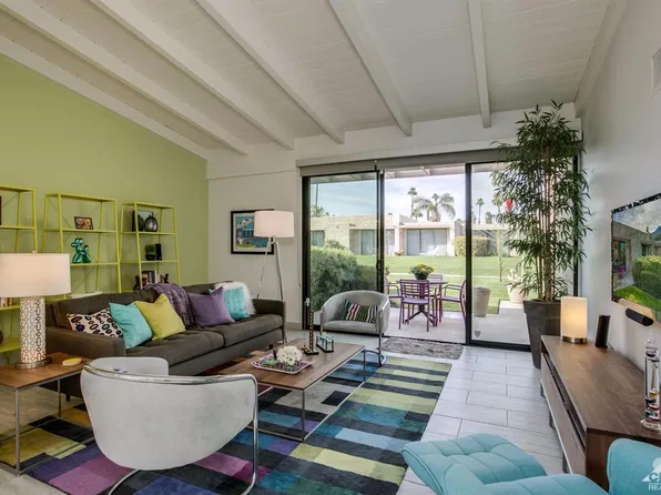 860 N Calle De Flora Vis, Palm Springs, CA 92262