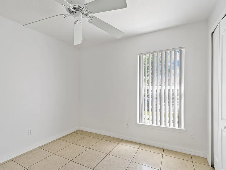 108 Sundown Ct — Photo 16