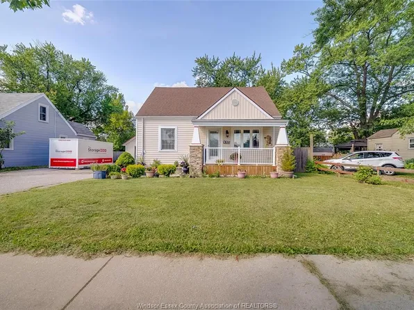 1055 Jefferson Blvd, Windsor, ON N8S 2R2