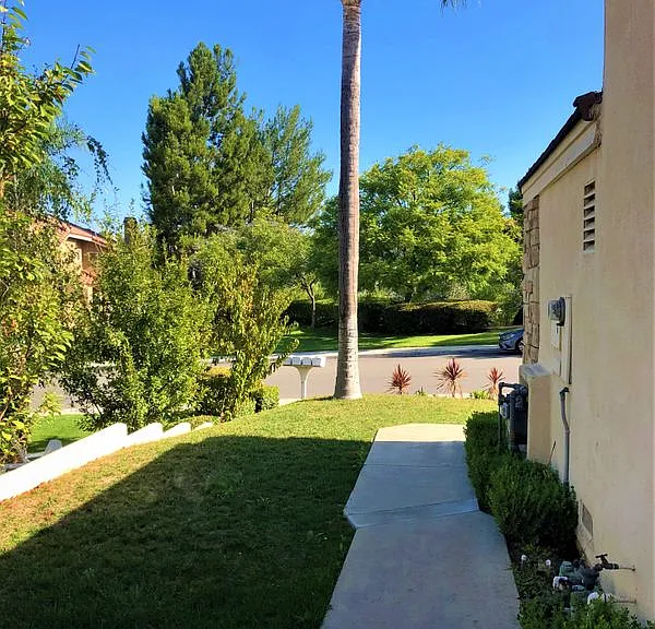 971 S Flintridge Way — Photo 4