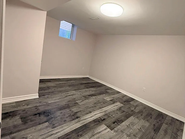 15 McGinty Ave #BASEMENT — Photo 7