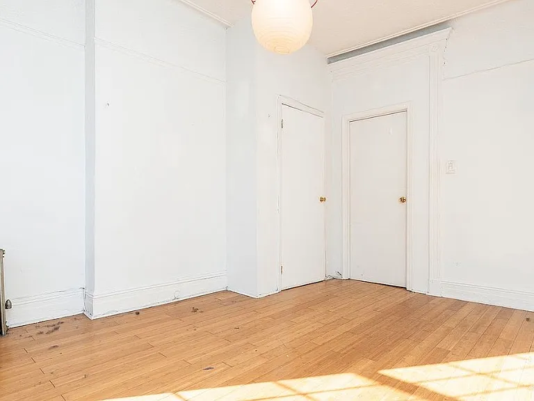 1359 Hancock St #1R — Photo 13