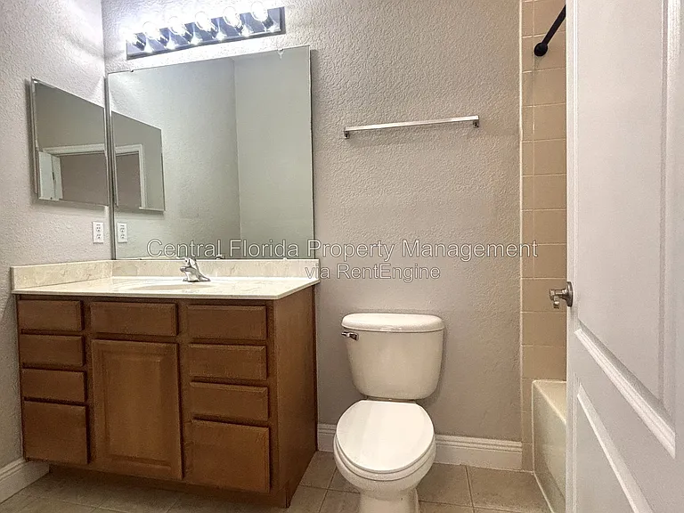 13220 Fountainbleau Dr — Photo 14