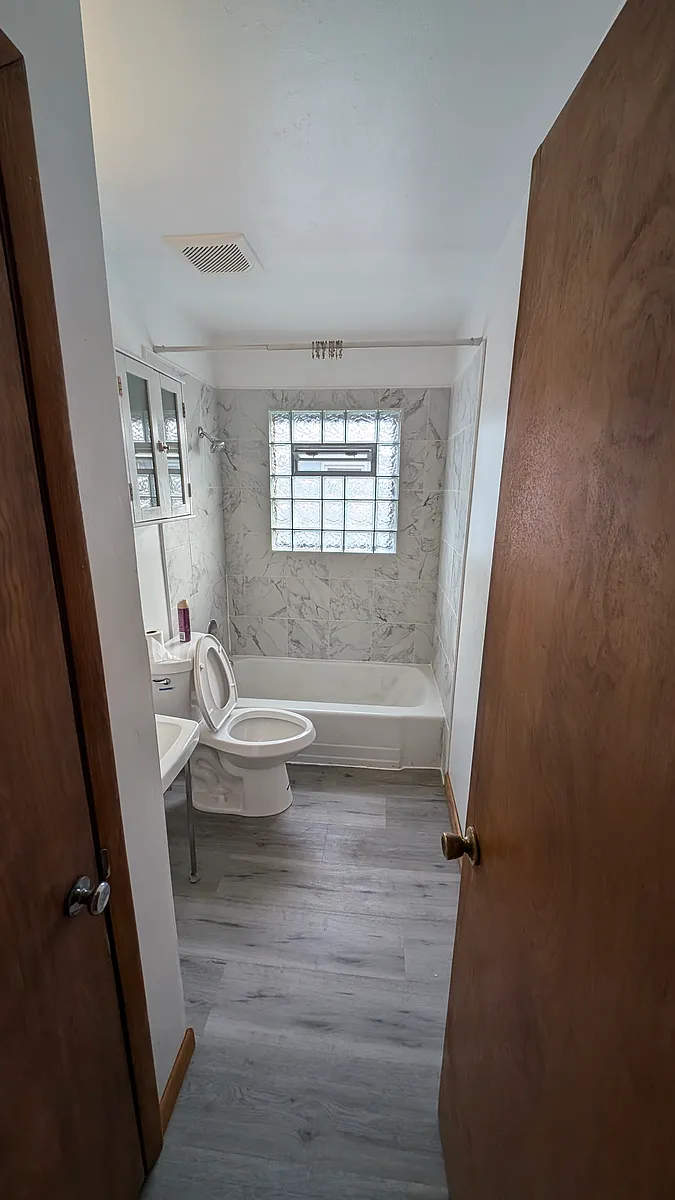 Building Photo - 4017 W Morgan Ave #3