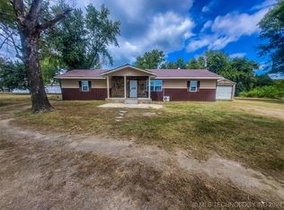 462871 Highway 141, Gans, OK 74936