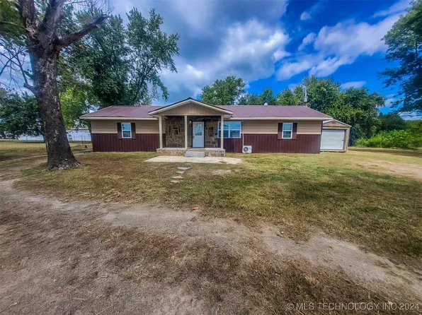 462871 Highway 141, Gans, OK 74936