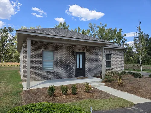 Floor plan 1044 Holmes Drive