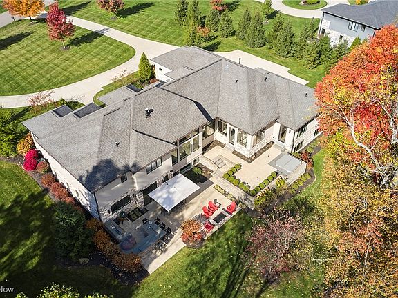 2nd image of 453 Arbor Falls Dr
