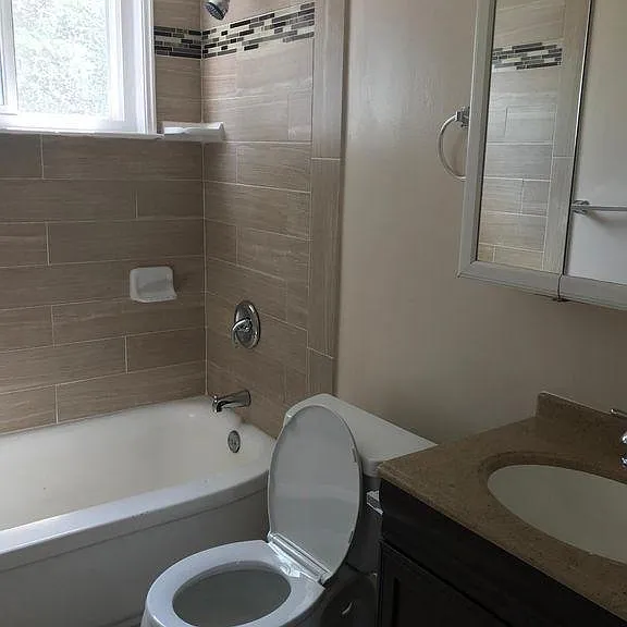 23334 Deziel St — Photo 5
