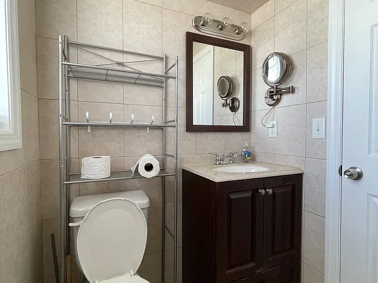 301 Arnold Ave — Photo 8
