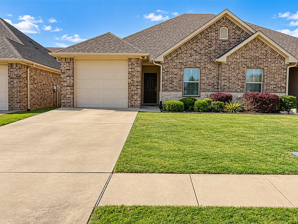 3944 Mobley Ln