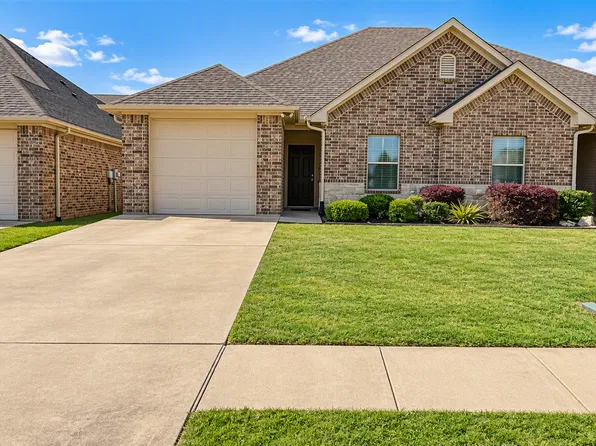 3944 Mobley Ln, Tyler, TX 75707