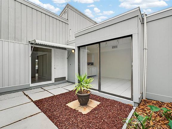 3rd image of 1502 Buckeye Rd NE APT 4